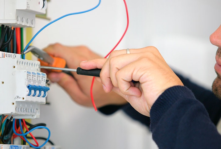 CONOZCA-LAS-FUNCIONES-DEL-CUADRO-ELECTRICO-DE-SU-HOGAR-31